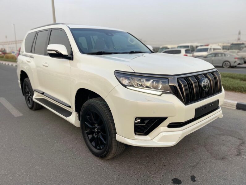 TOYOTA PRADO 2022 ADVENTURE 4.0 V6 GCC SPECS