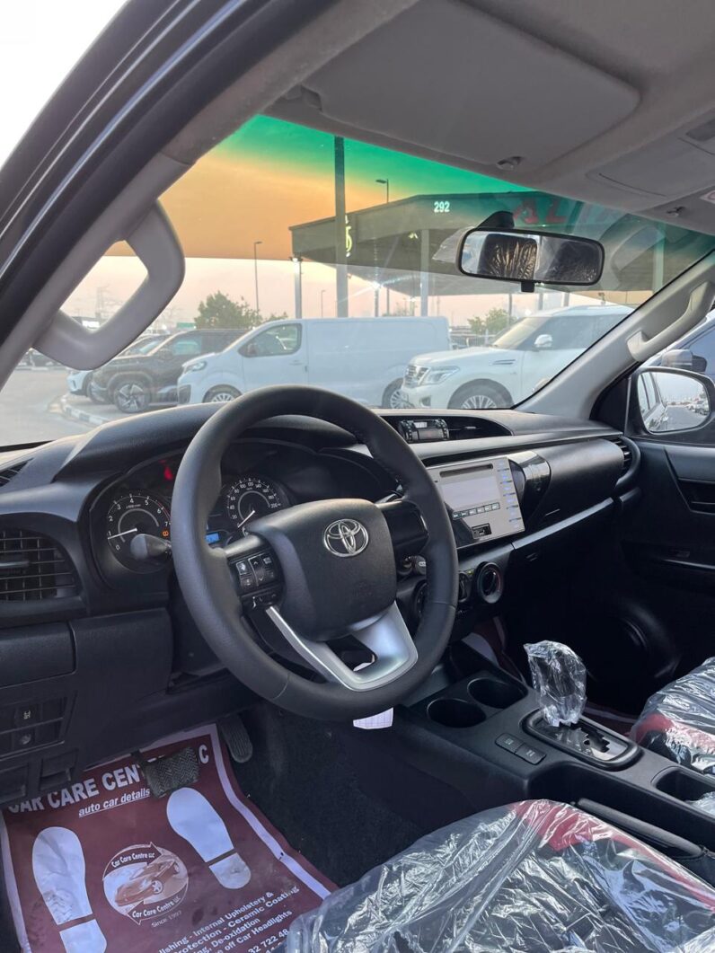 TOYOTA HILUX 2018 GLS 2.7L AUTOMATIC GCC SPECS