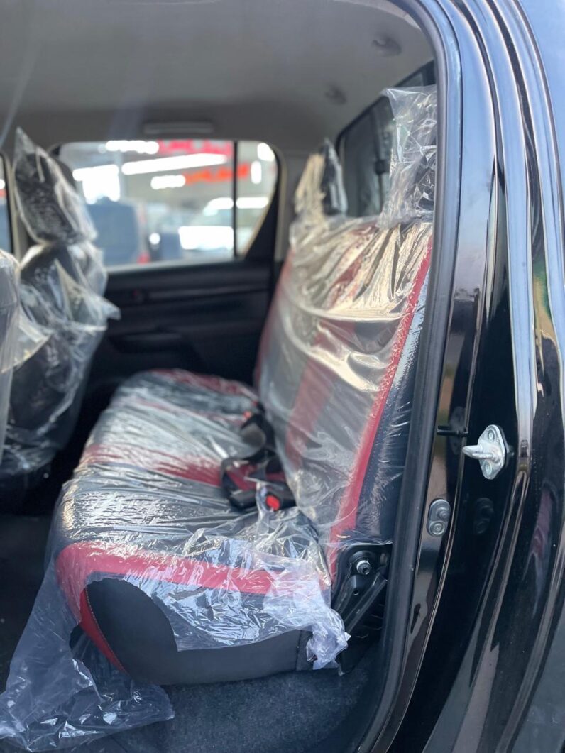 TOYOTA HILUX 2018 GLS 2.7L AUTOMATIC GCC SPECS