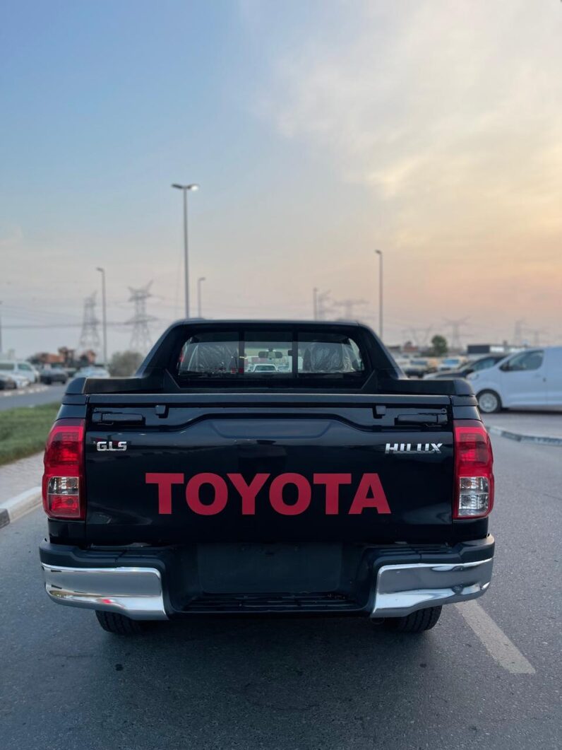 TOYOTA HILUX 2018 GLS 2.7L AUTOMATIC GCC SPECS