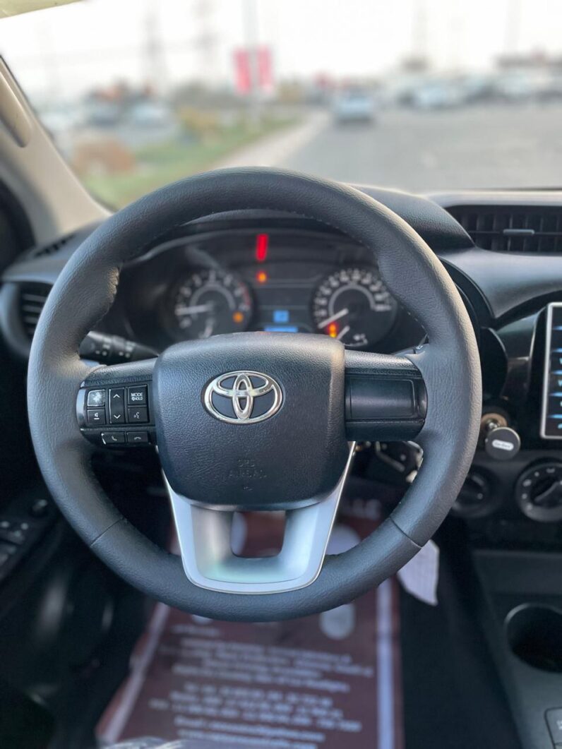 TOYOTA HILUX 2018 GLS 2.7L AUTOMATIC GCC SPECS