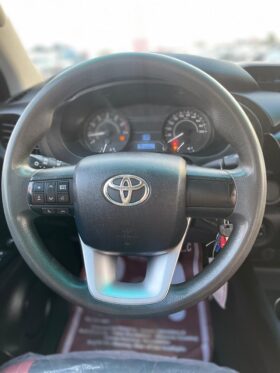 TOYOTA HILUX DLX 2020 BLACK GCC SPECS