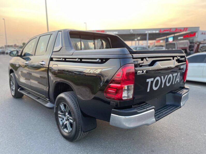 TOYOTA HILUX DLX 2020 BLACK GCC SPECS