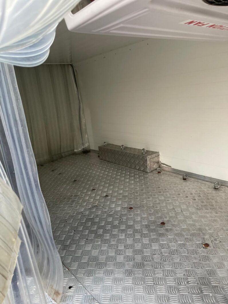 NISSAN URVAN CHILLER VAN 2019 GCC SPECS