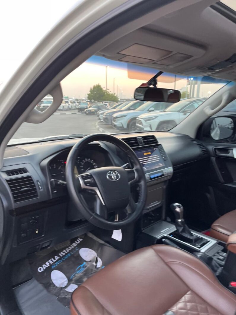 Toyota Prado VX.R 2019 White 2.7L V4