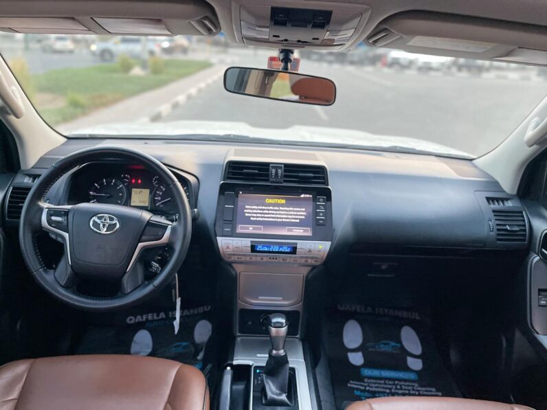 Toyota Prado VX.R 2019 White 2.7L V4