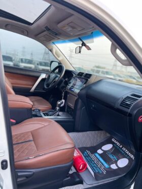 Toyota Prado VX.R 2019 White 2.7L V4