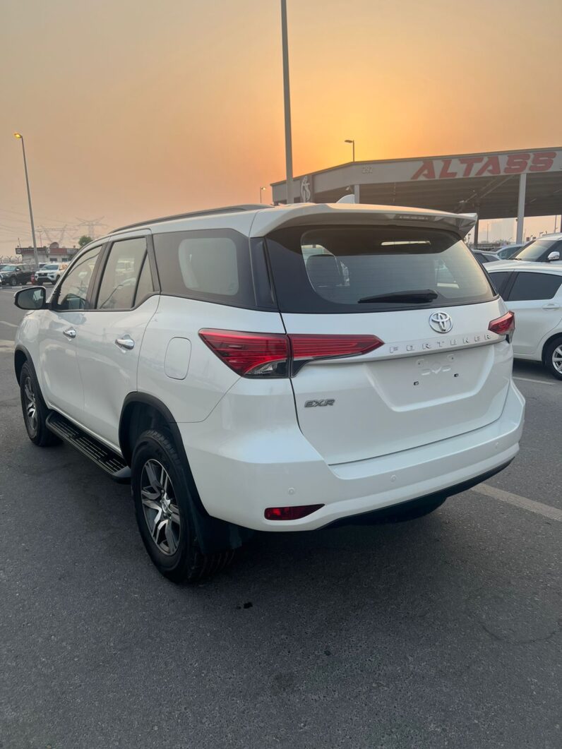 Toyota Prado VX.R 2019 White 2.7L V4