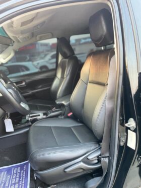 Toyota Fortuner 2016 Black 2.7L