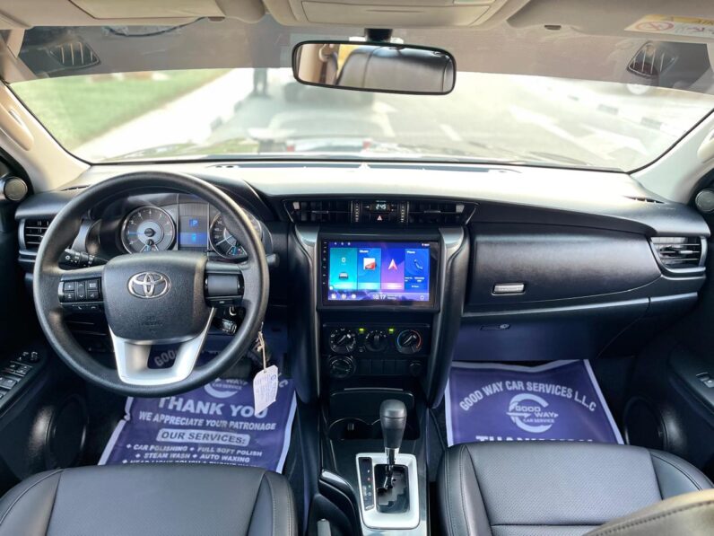 Toyota Fortuner EXR 2.7L 2016 BLACK color GCC specs