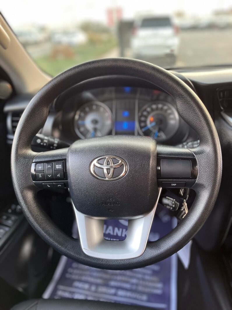 Toyota Fortuner EXR 2.7L 2016 BLACK color GCC specs