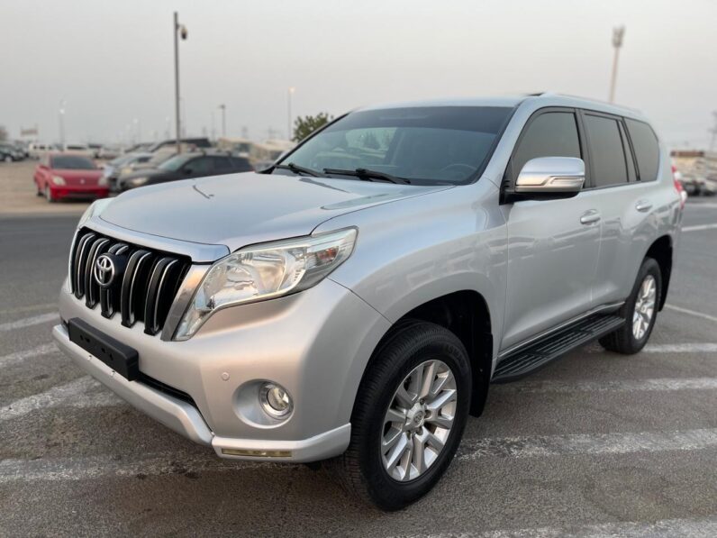 Toyota Prado 2016 VX.R Silver 2.7L GCC Spcs