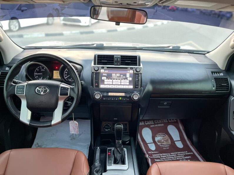 Toyota Prado 2016 VX.R Silver 2.7L GCC Spcs