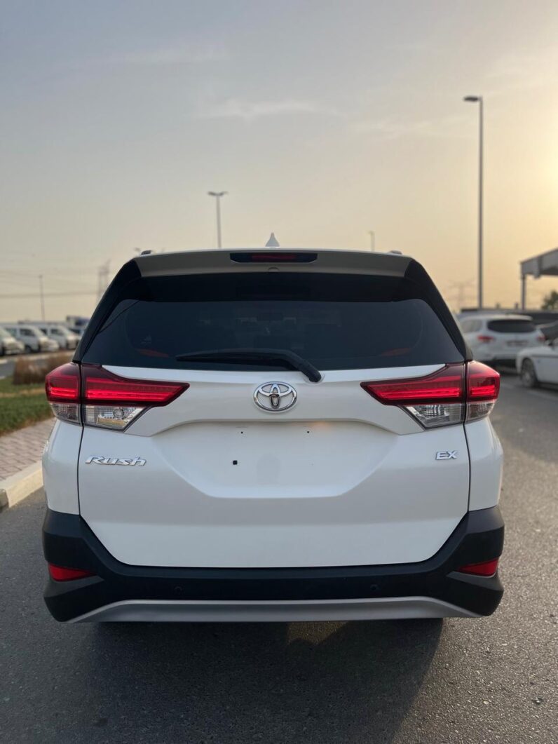 Toyota Rush 2023 EX GCC Spcs