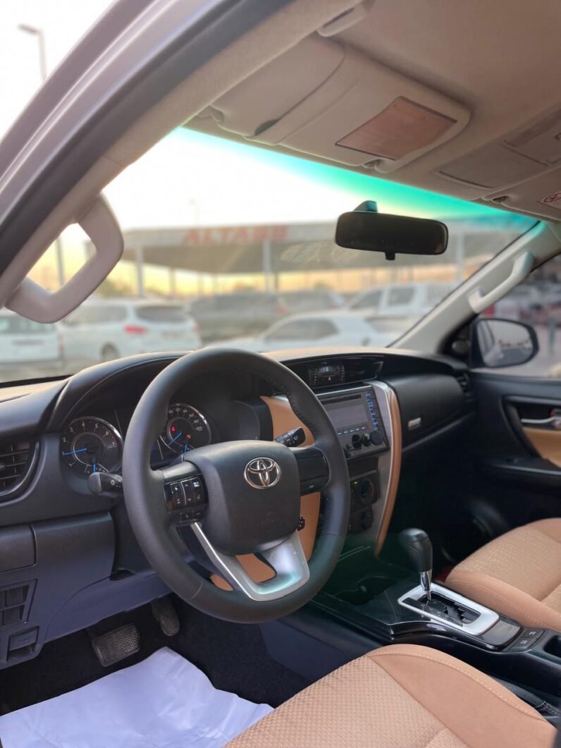 Toyota Fortuner 2017 2.7L GCC Specs