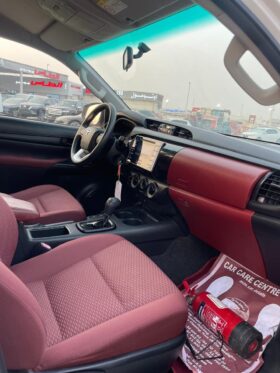 Toyota Hilux 2018 DLX 2.7L