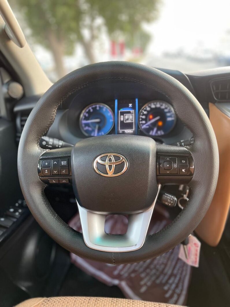 Toytoa Fortuner 2022 EX.R 2.7L V4 GCC specs