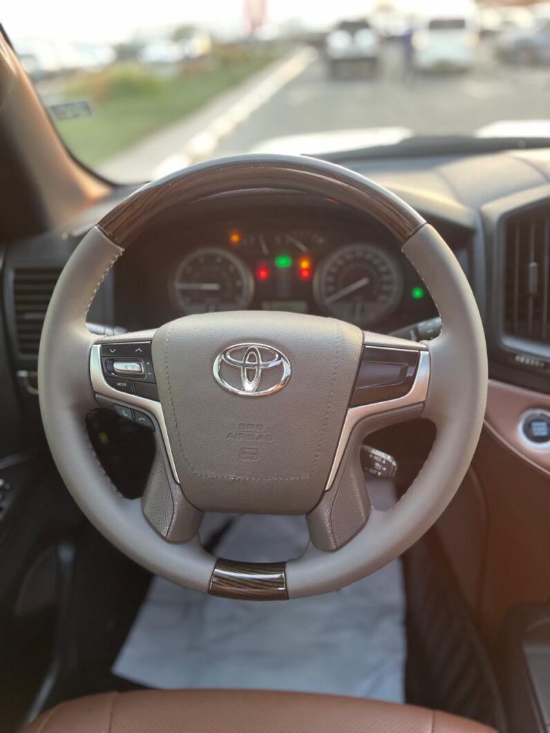 Toyota Land Cruiser GX.R 2022 V6 GCC Specs