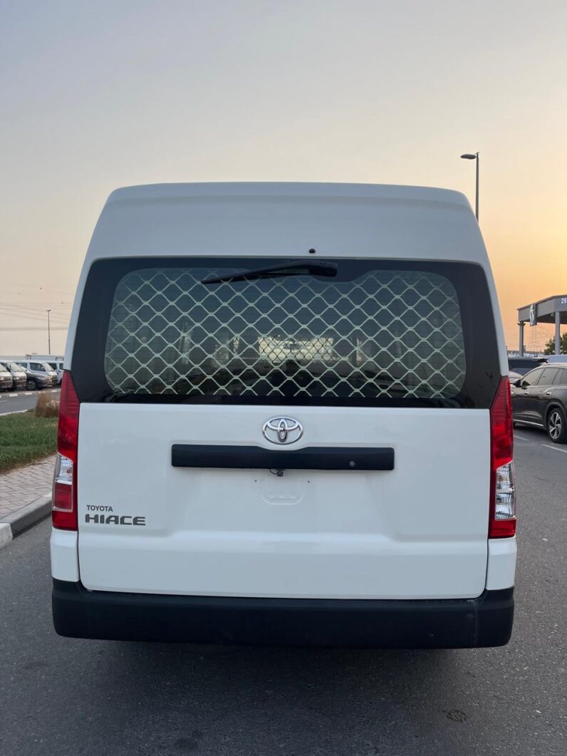 Toyota High-Ace Cargo Highroof 2020 GCC specs