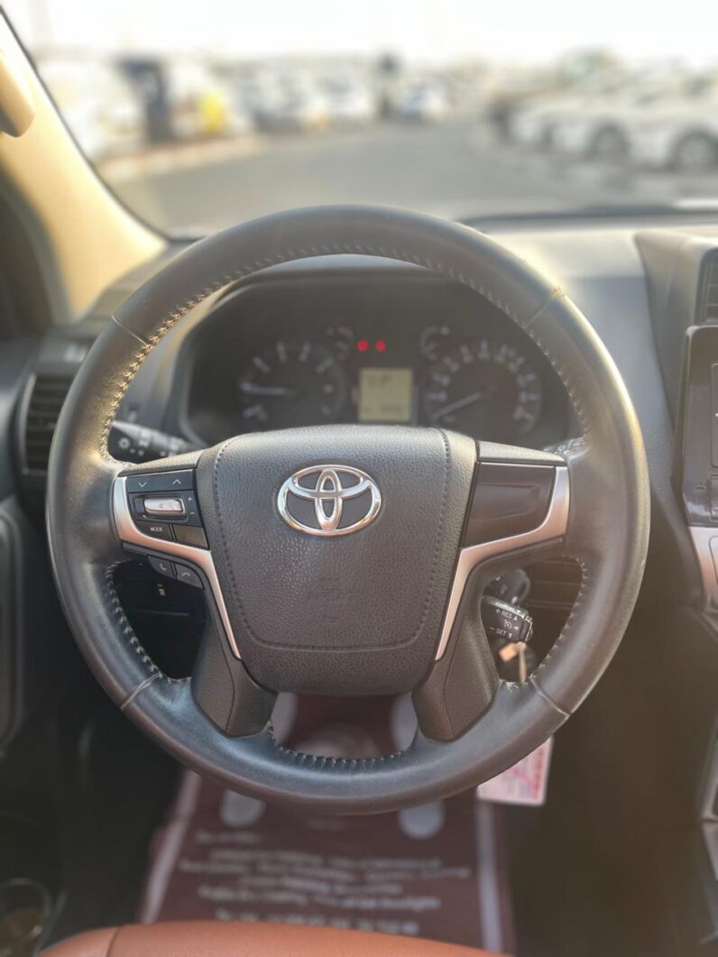 Toyota Prado VX.R 2019 2.7L GCC specs