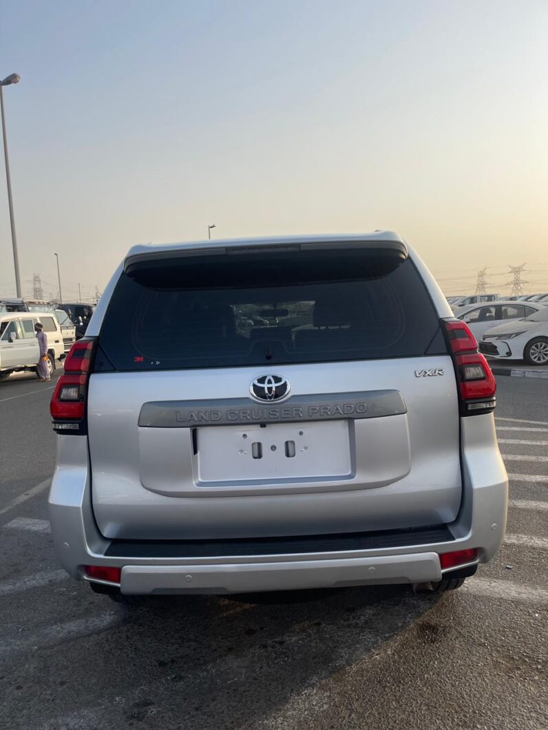 Toyota Prado VX.R 2019 2.7L GCC specs