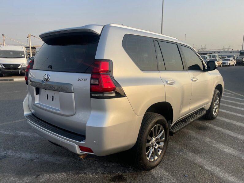 Toyota Prado VX.R 2019 2.7L GCC specs