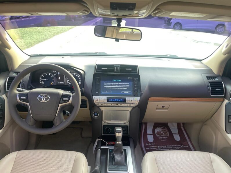 Toyota Prado VX.R 2023 V6 GCC Specs