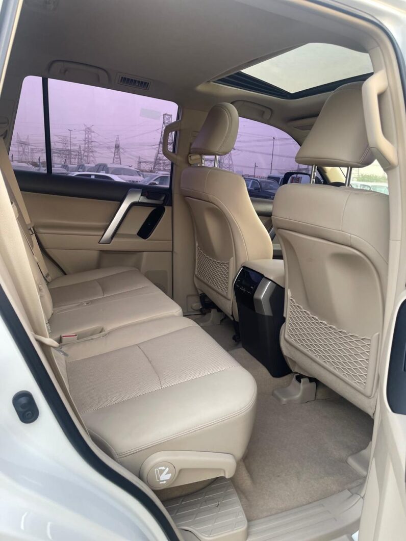 Toyota Prado VX.R 2023 V6 GCC Specs