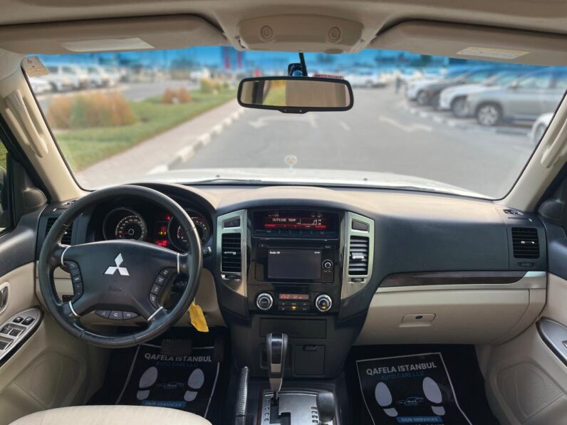 Mitsubushi Pagero GLS V6 2021 GCC specs