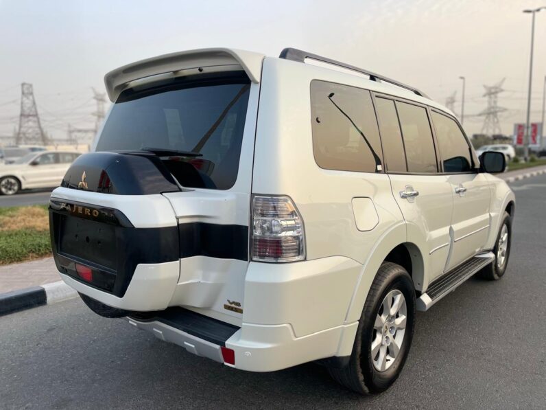 Mitsubushi Pagero GLS V6 2021 GCC specs