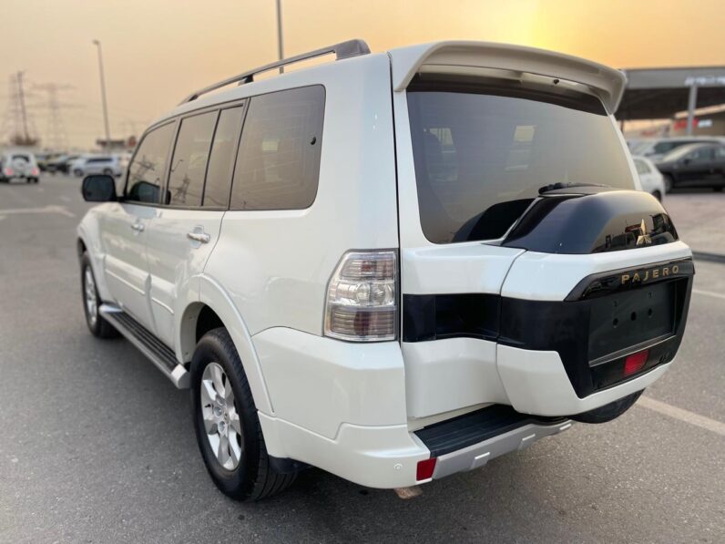 Mitsubushi Pagero GLS V6 2021 GCC specs