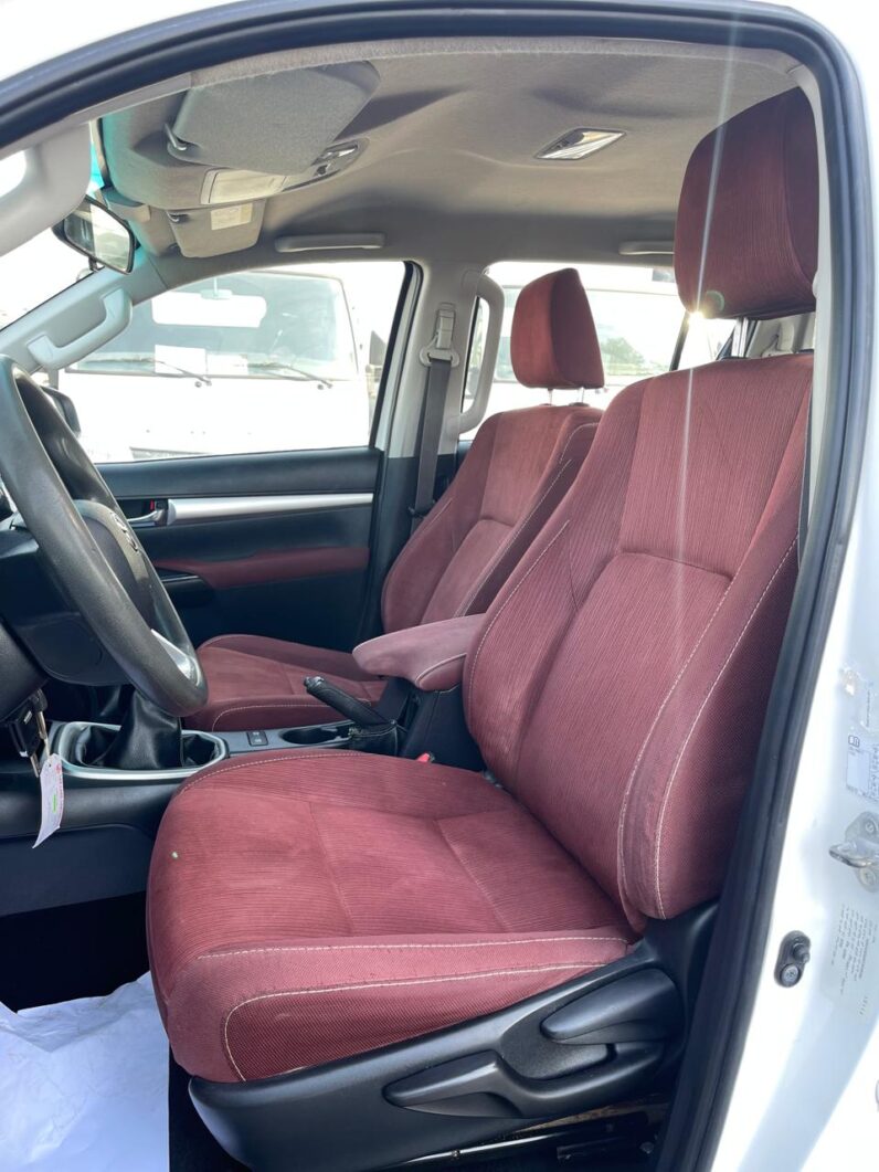 Toyota Hilux 2021 Manual GLX Full Option GCC Specs