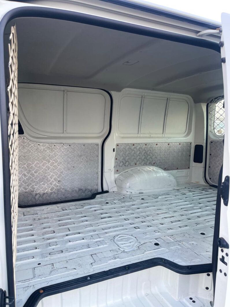 Toyota Hiace2021 High Roof Cargo N/S 3.0 GCC Specs