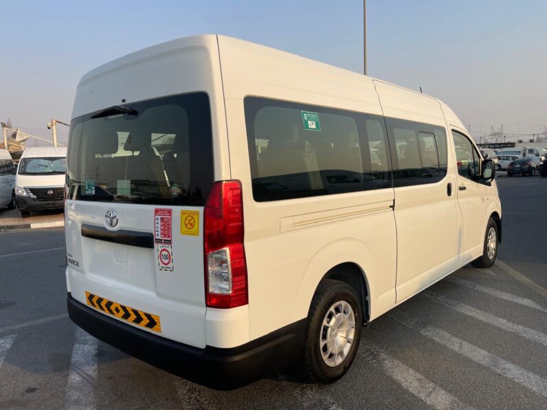 Toyota Hiace 2022 Highroof 13 seater GCC Specs