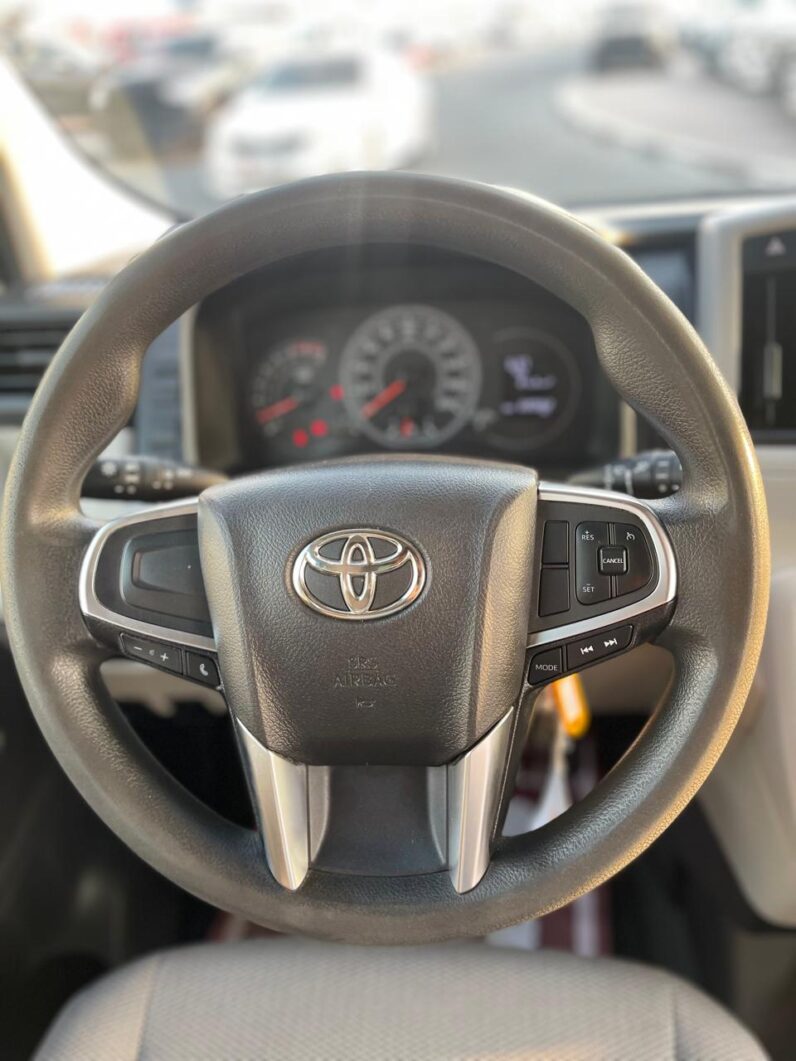 Toyota Hiace 2022 Highroof 13 seater GCC Specs