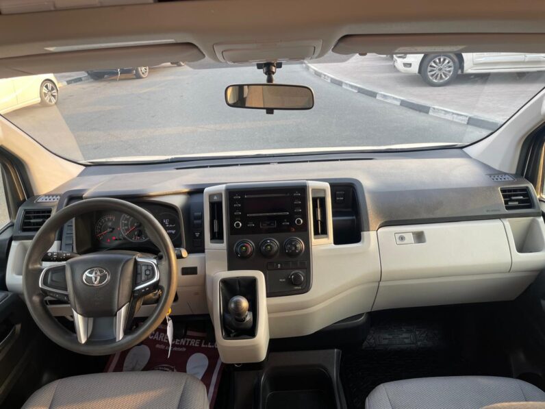 Toyota Hiace 2022 Highroof 13 seater GCC Specs