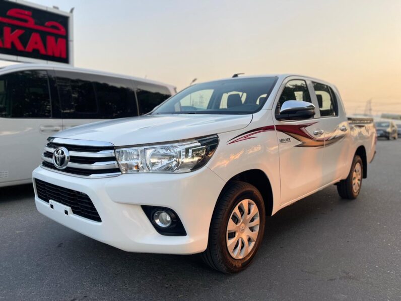 Toyota Hilux 2WD 4×2 2019 2.7L GCC SPECS