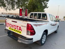 Toyota Hilux 2WD 4×2 2019 2.7L GCC SPECS